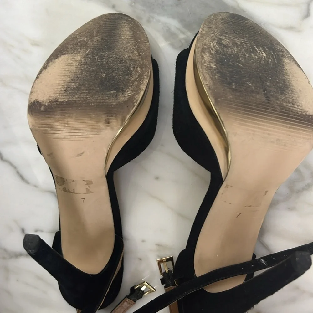 Sexy Kelsi Dagger black and gold platform heels 7‎